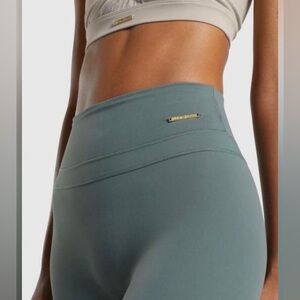 Eucalyptus green gymshark seamless leggings